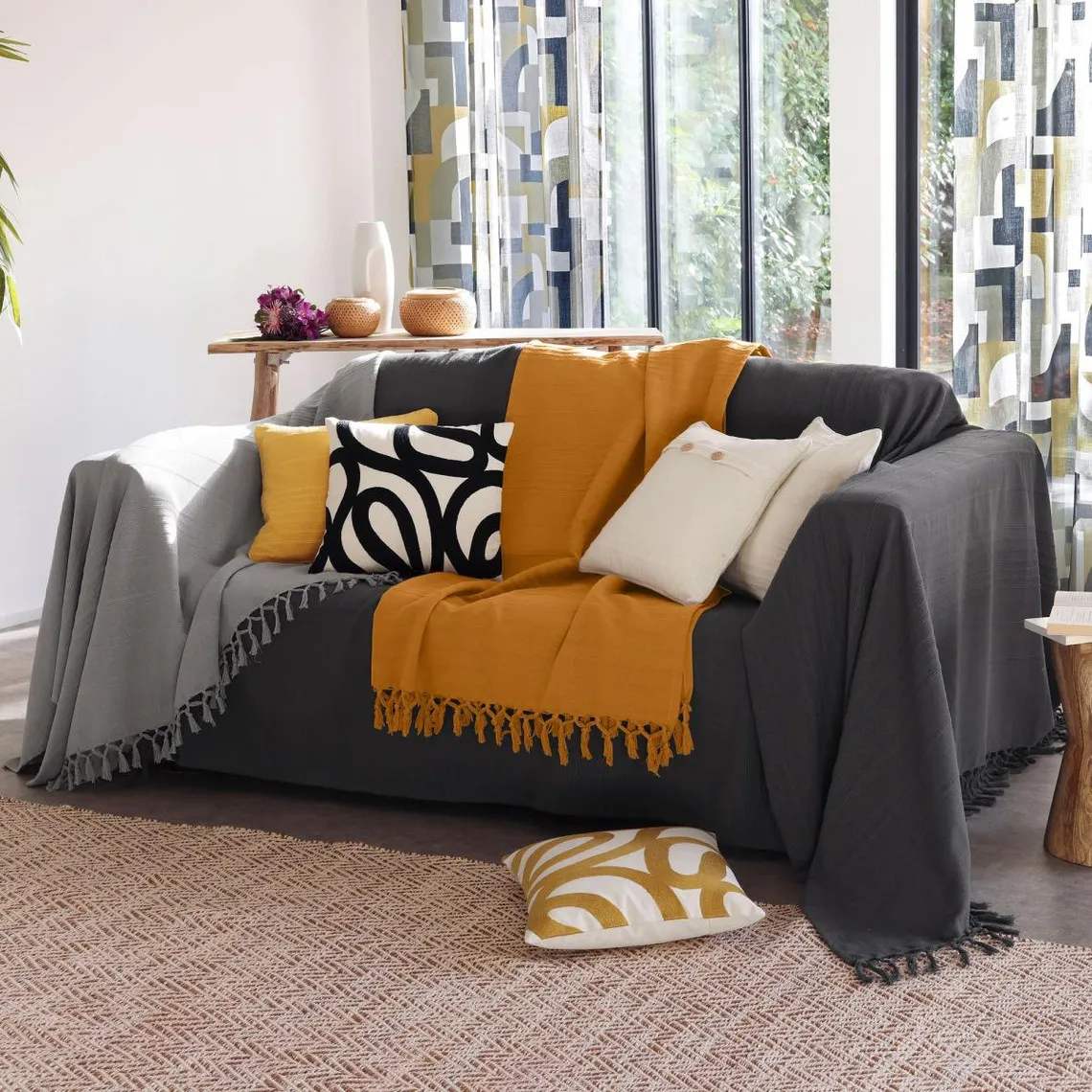 Coussin noir en coton SPIRO  | 3 Suisses