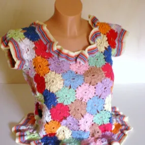 Petit haut multicolore en coton au crochet
