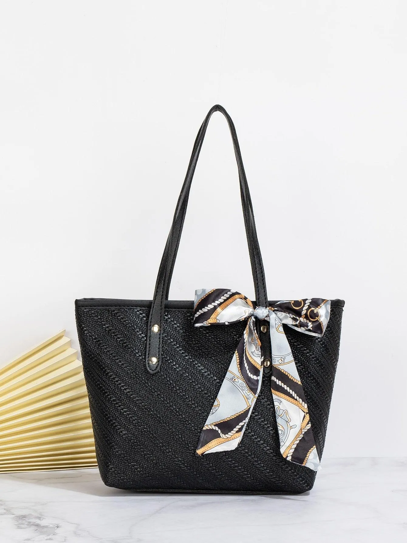 Shein Grande capacité, décontracté à la mode en soie, sac à bandoulière décoré pour femme, étudiants, cols blancs, parfait pour 