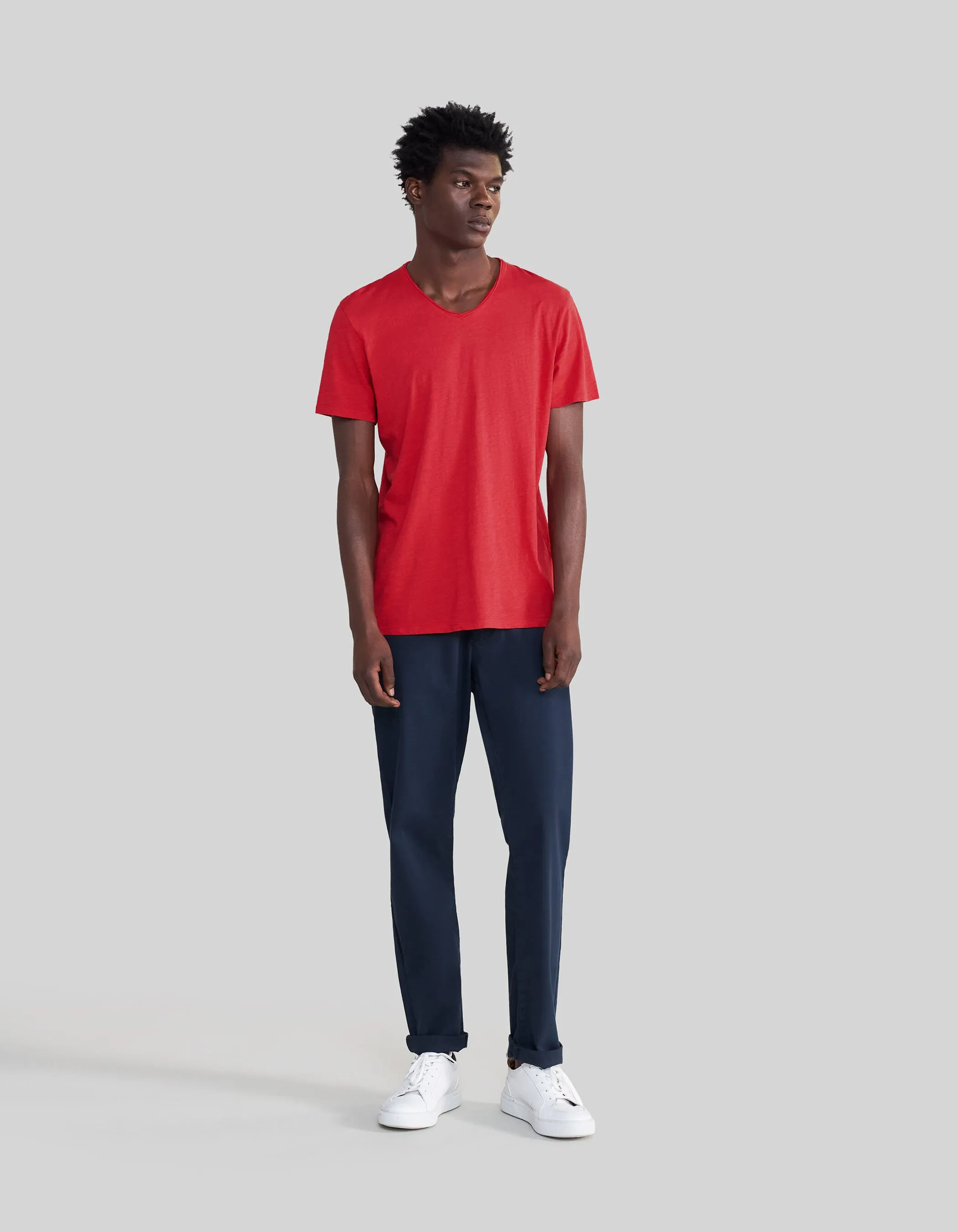 T-shirt L'Essentiel cayenne coton bio encolure V Homme