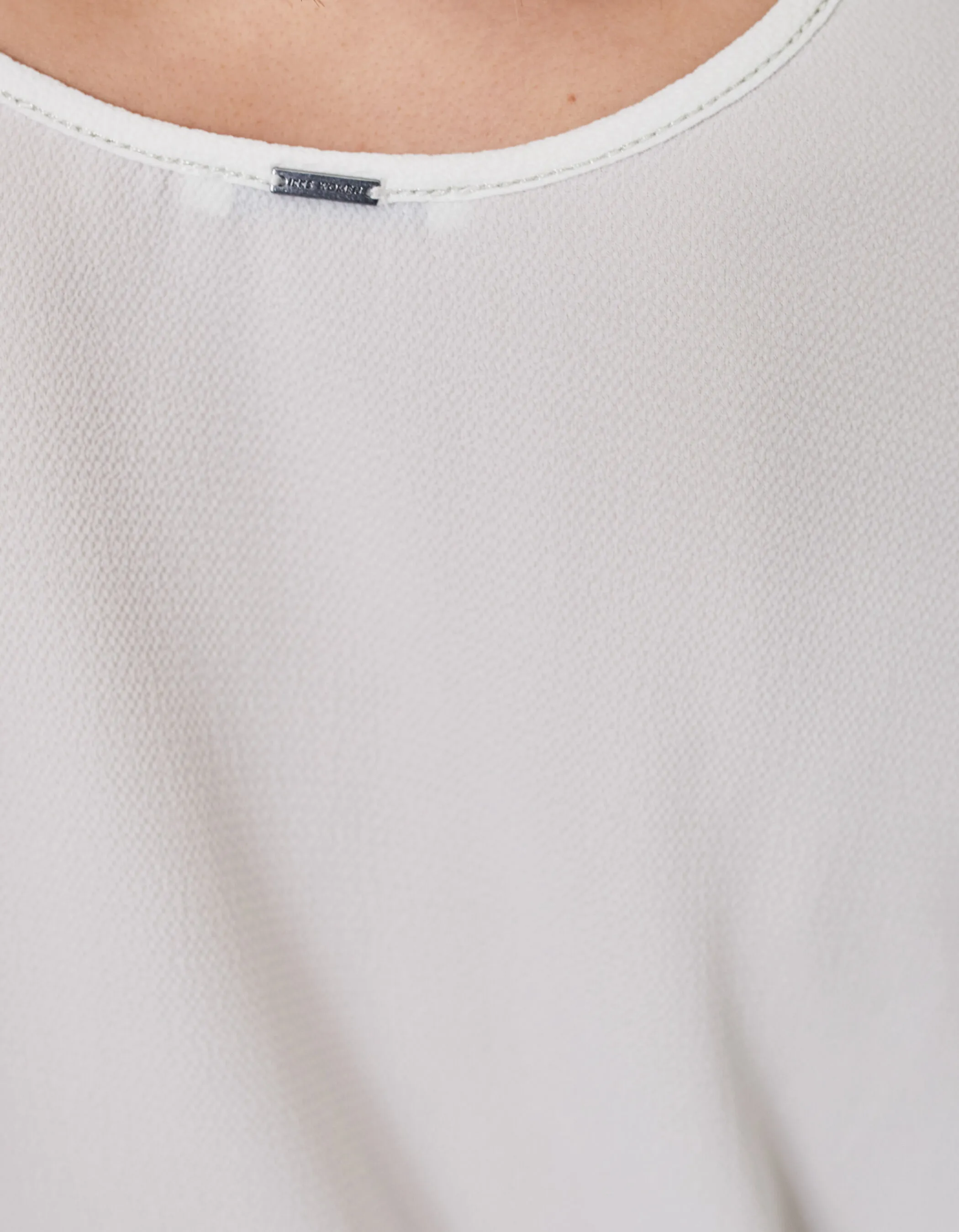 Top sans manches en crêpe surpiqûres argent femme